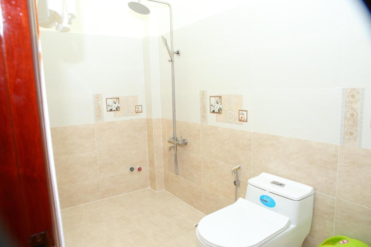 Khach San Tnk Hotel Can Tho Bagian luar foto