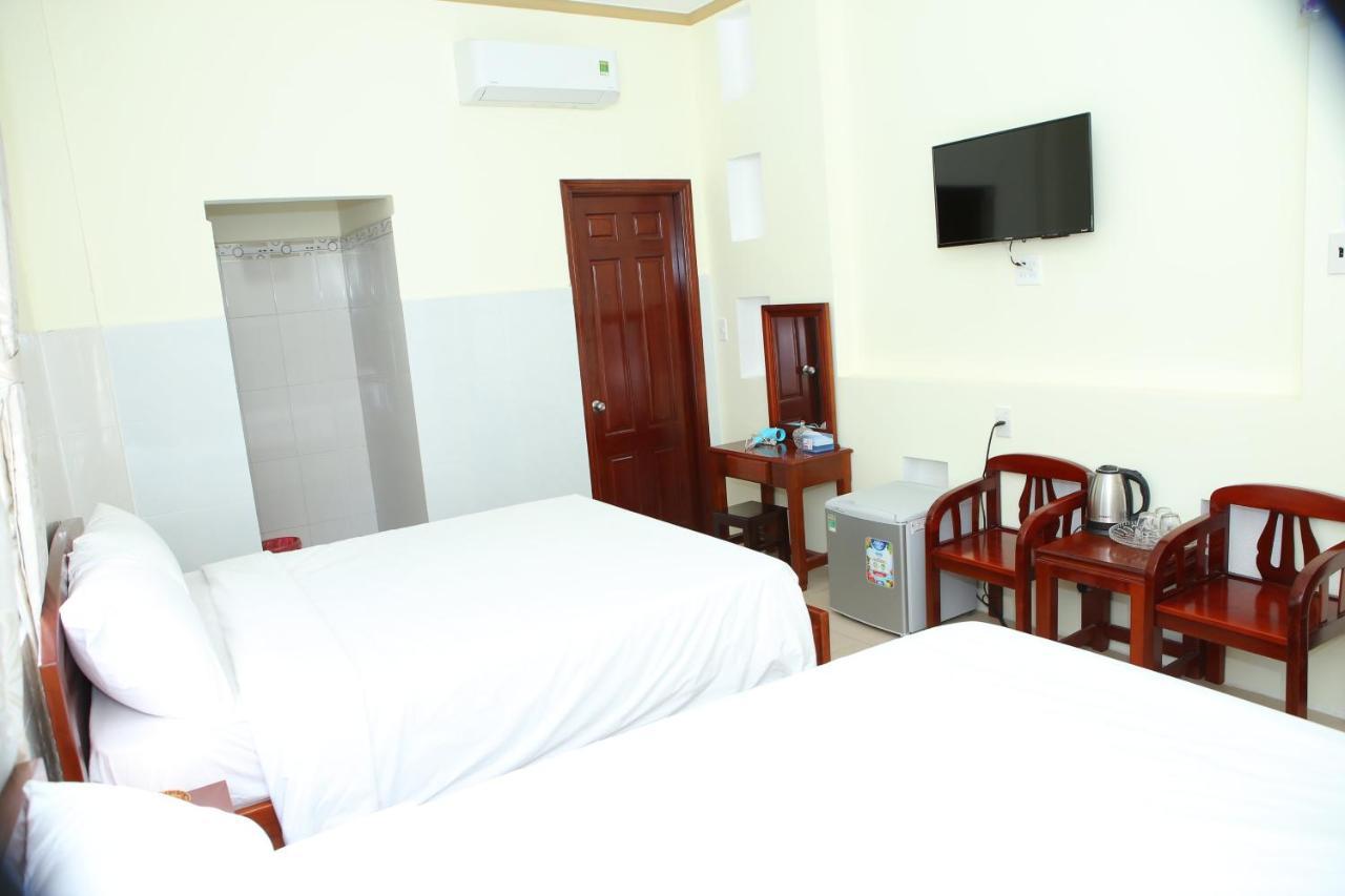 Khach San Tnk Hotel Can Tho Bagian luar foto